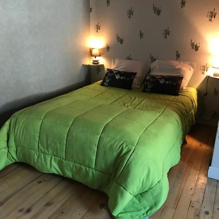 Gite Chez Regine Marcenat  Екстер'єр фото